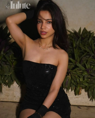 Aarohi - Professional Lucknow Call Girl for Hotel Visits